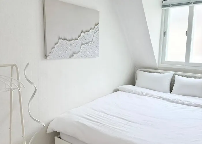 3룸 4베드 서울 종로 10분 Cozy