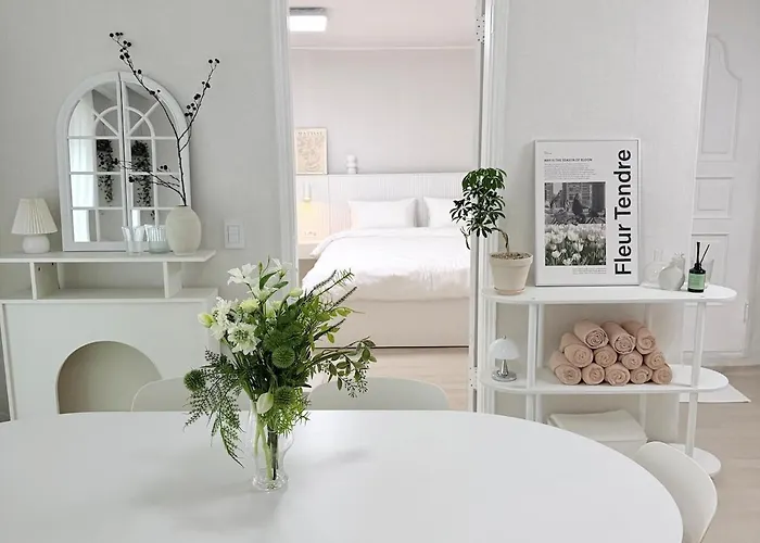 3룸 4베드 서울 종로 10분 Cozy *